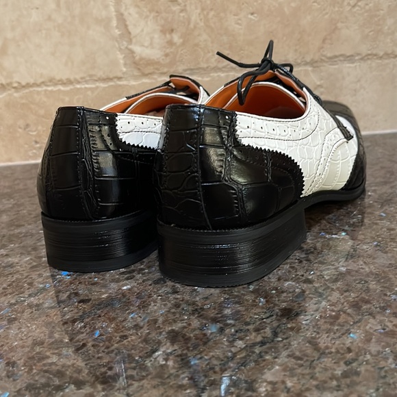 Ferro Aldo wingtip oxfords - Picture 3 of 10